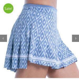 LIKE NEW MEDIUM Lucky in Love Women’s Ikat Pleated Skirt
